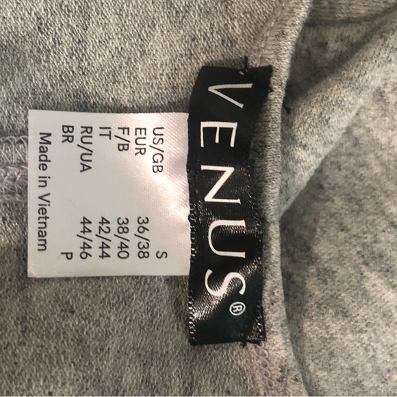 Venus Red Sequin Lips Shirt Size S - Picture 4 of 5